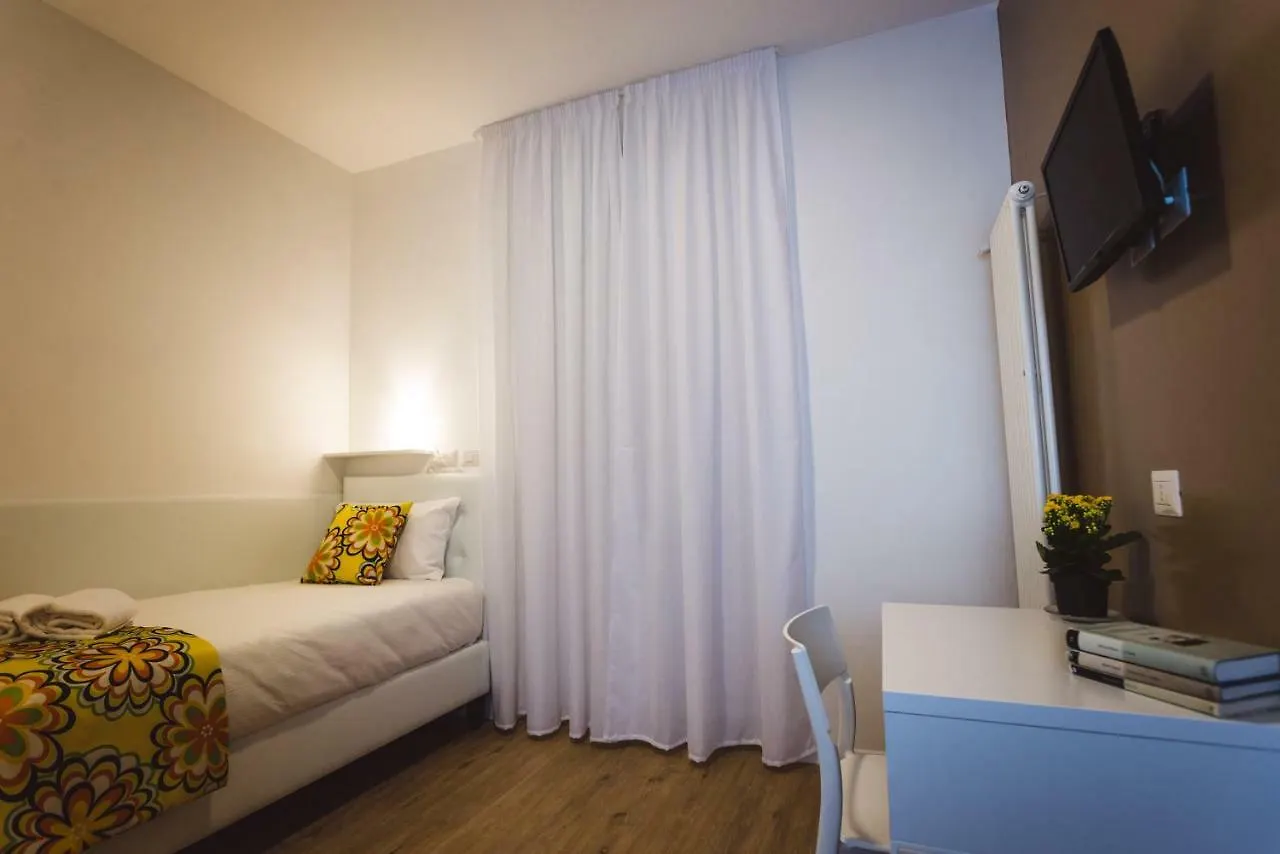 Angelina Rooms In Rome 3*,  Italy
